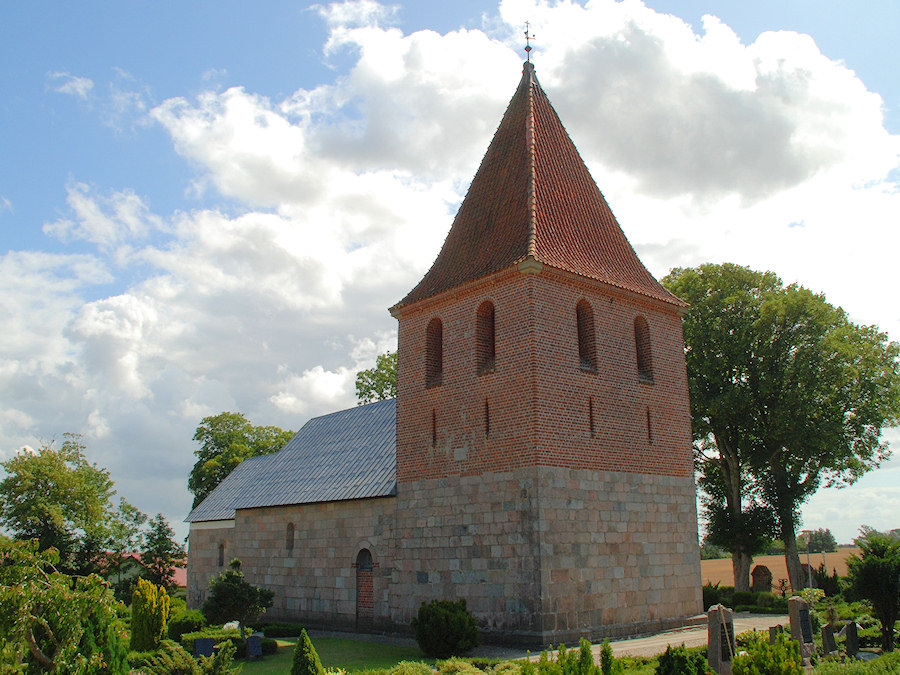 Hallund Kirke, Brnderslev Provsti