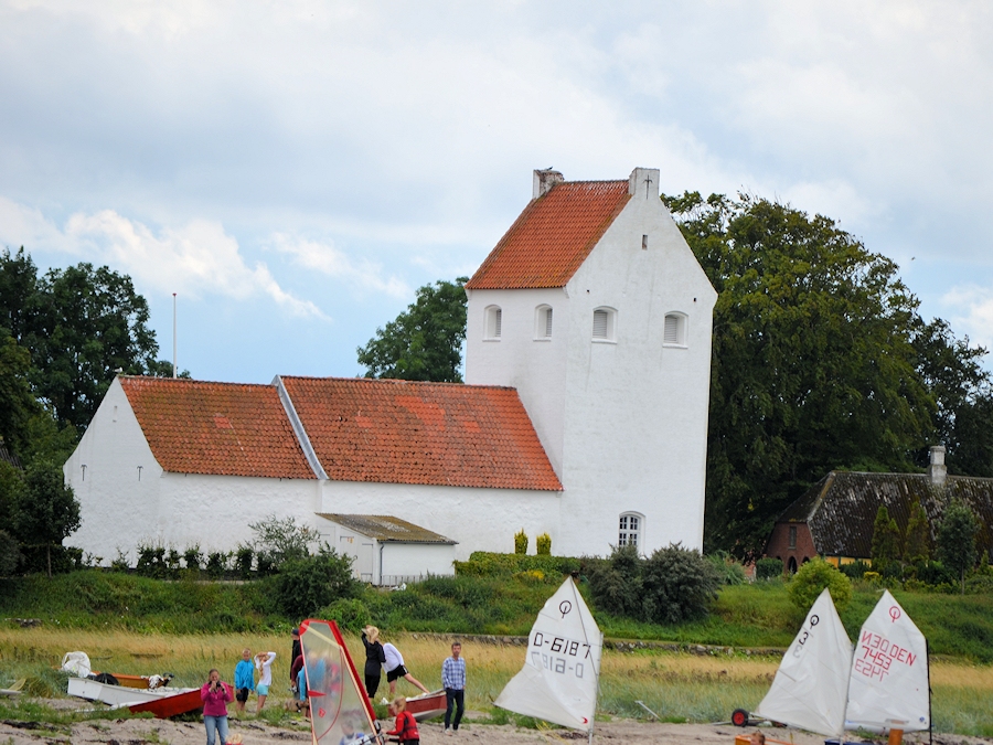 Endelave Kirke,  Horsens Provsti. All  copyright Jens Kinkel