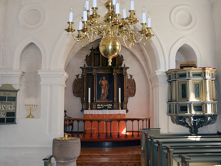 Lundum Kirke,  Horsens Provsti. All © copyright Jens Kinkel