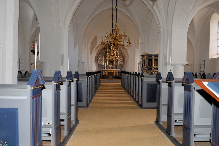 Tamdrup Kirke,  Horsens Provsti. All © copyright Jens Kinkel