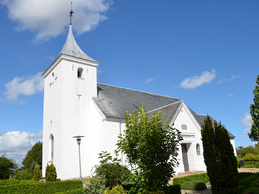 Vær Kirke,  Horsens Provsti. All © copyright Jens Kinkel