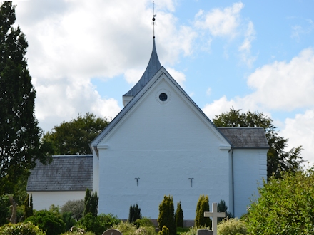 Vær Kirke,  Horsens Provsti. All © copyright Jens Kinkel