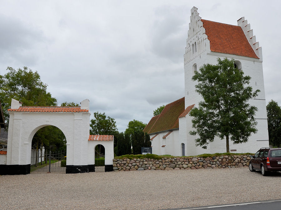 Revninge Kirke, Kerteminde Provsti. All  copyright Jens Kinkel