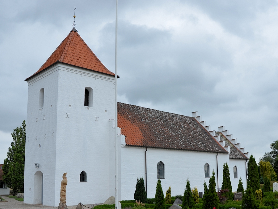 Linnerup Kirke,  Hedensted Provsti. All  copyright Jens Kinkel