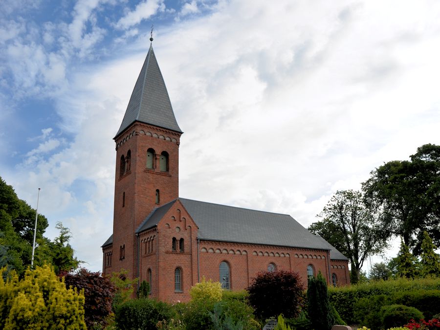 Bredballe Kirke,  Vejle Provsti. All  copyright Jens Kinkel