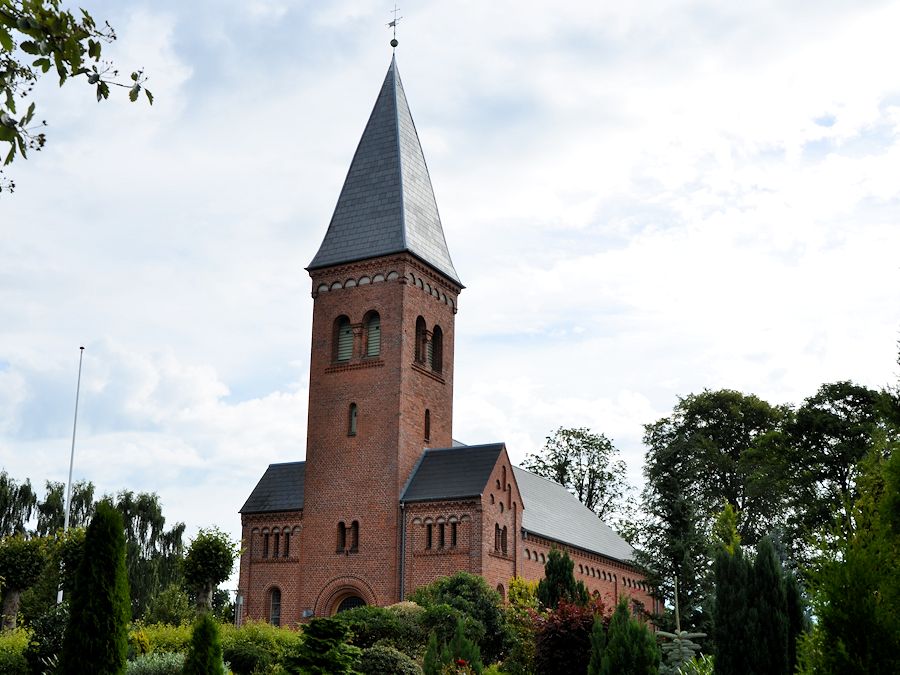 Bredballe Kirke,  Vejle Provsti. All  copyright Jens Kinkel