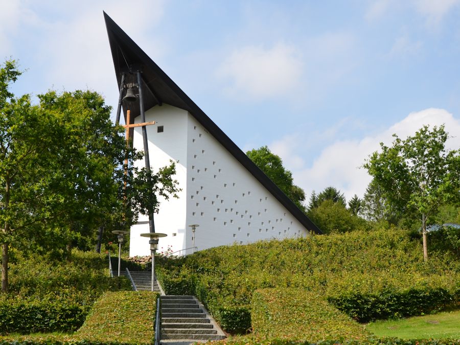 Grejsdal Kirke,  Vejle Provsti. All  copyright Jens Kinkel