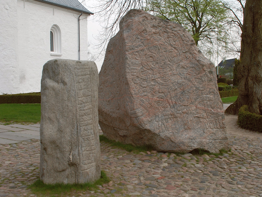 Jelling Kirke