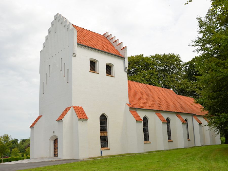 Mlholm Kirke,  Vejle Provsti. All  copyright Jens Kinkel