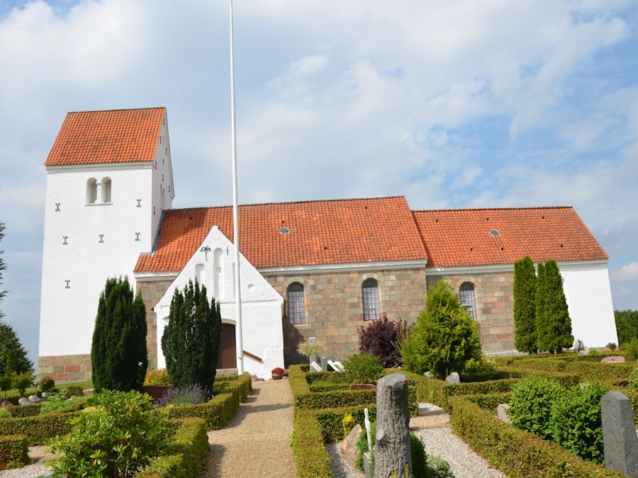 ster Starup Kirke,  Vejle Provsti. All  copyright Jens Kinkel