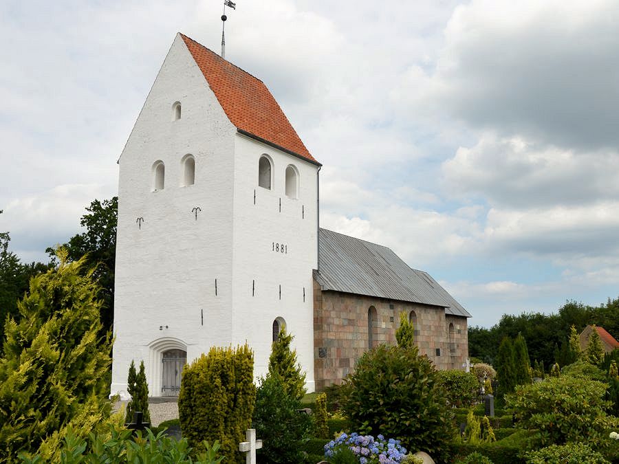 Skrup Kirke,  Vejle Provsti. All  copyright Jens Kinkel