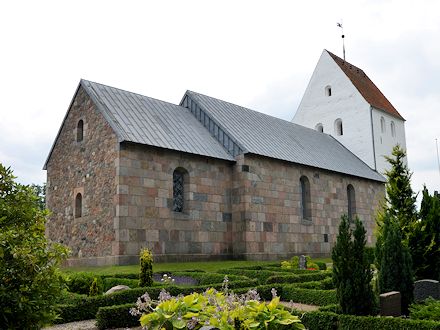 Skrup Kirke,  Vejle Provsti. All  copyright Jens Kinkel