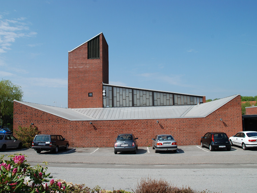 Bistrup Kirke, Rudersdal Provsti. All  copyright Jens Kinkel