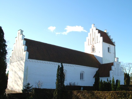 Flng Kirke, Hje Tstrup Provsti