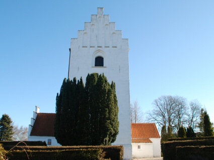 Flng Kirke, Hje Tstrup Provsti