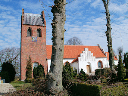 Helsinge Kirke, Frederiksvrk Provsti. All  copyright Jens Kinkel