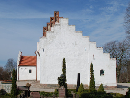 Helsinge Kirke, Frederiksvrk Provsti. All  copyright Jens Kinkel