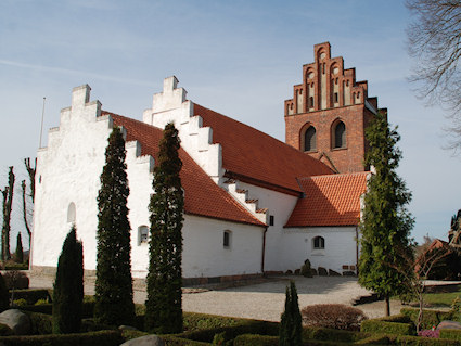 Helsinge Kirke, Frederiksvrk Provsti. All  copyright Jens Kinkel