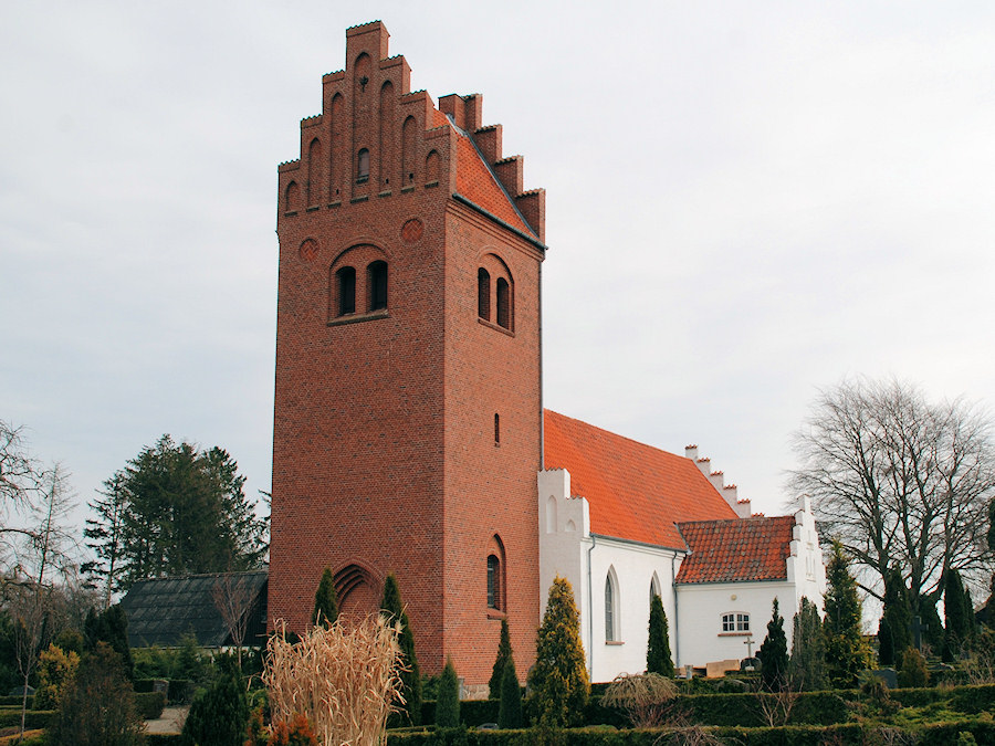 Mrum Kirke, Frederiksvrk Provsti. All  copyright Jens Kinkel