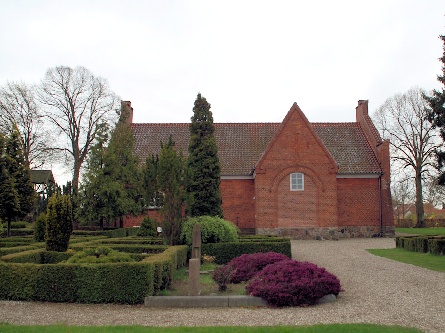 Ullerd Kirke, Hillerd Provsti. All  copyright Jens Kinkel