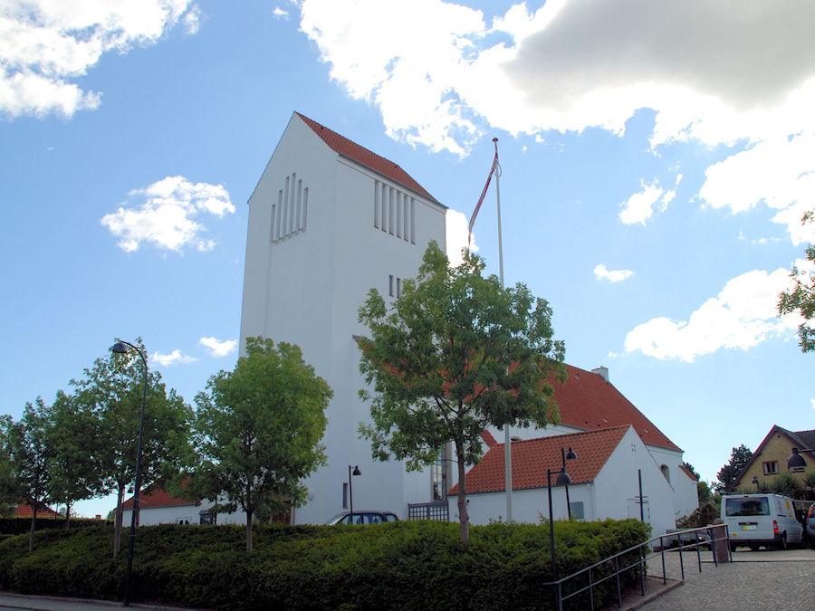 Dyssegrdskirken, Gentofte Provsti. All  copyright Jens Kinkel