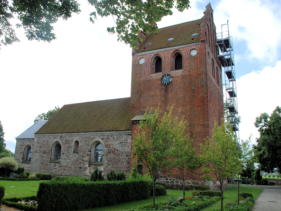 Kirke Vrlse Kirke. Ballerup - Vrlse Provsti. All  copyright Jens Kinkel