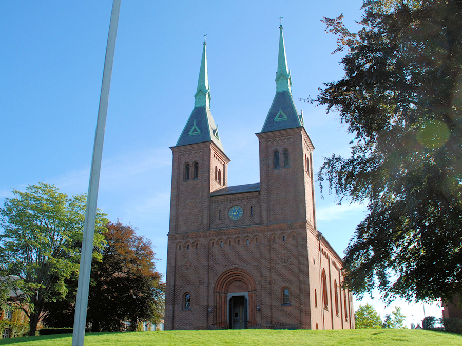 Ordrup Kirke, Gentofte Provsti. All  copyright Jens Kinkel