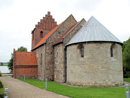 Sels Kirke, Frederikssund Provsti. All  copyright Jens Kinkel