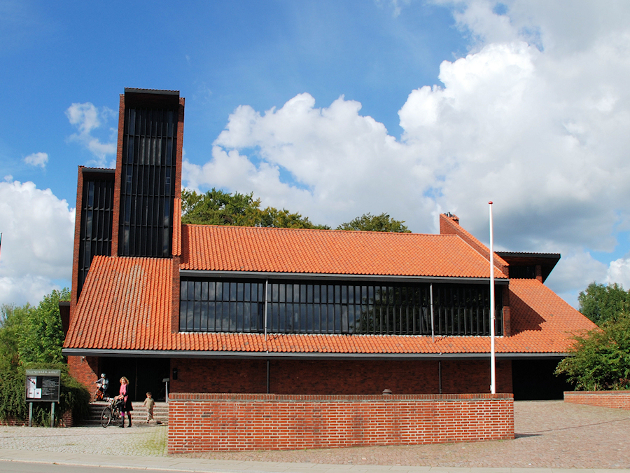 Stengrd Kirke, Gladsaxe-Herlev Provsti. All  copyright Jens Kinkel