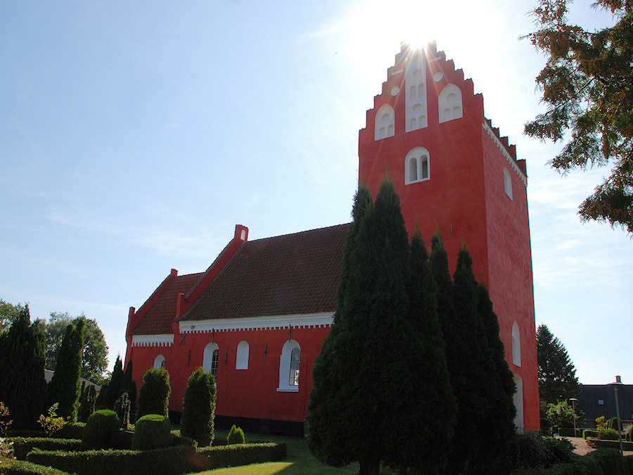 Fjelde Kirke, All  copyright Jens Kinkel