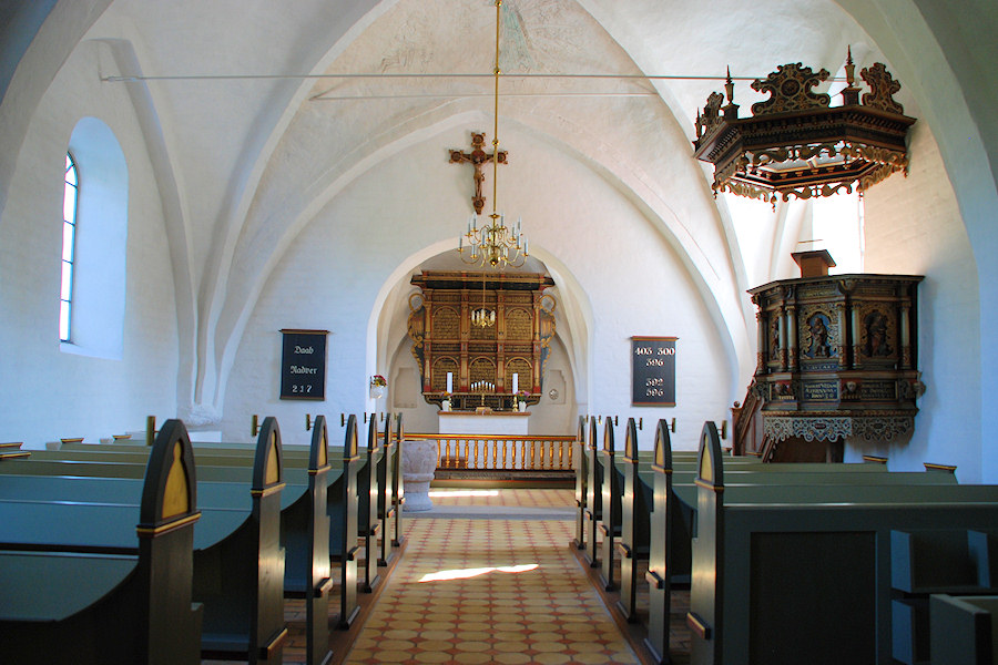 Fjelde Kirke, All  copyright Jens Kinkel