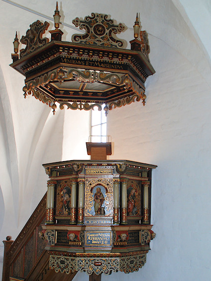 Fjelde Kirke, All  copyright Jens Kinkel