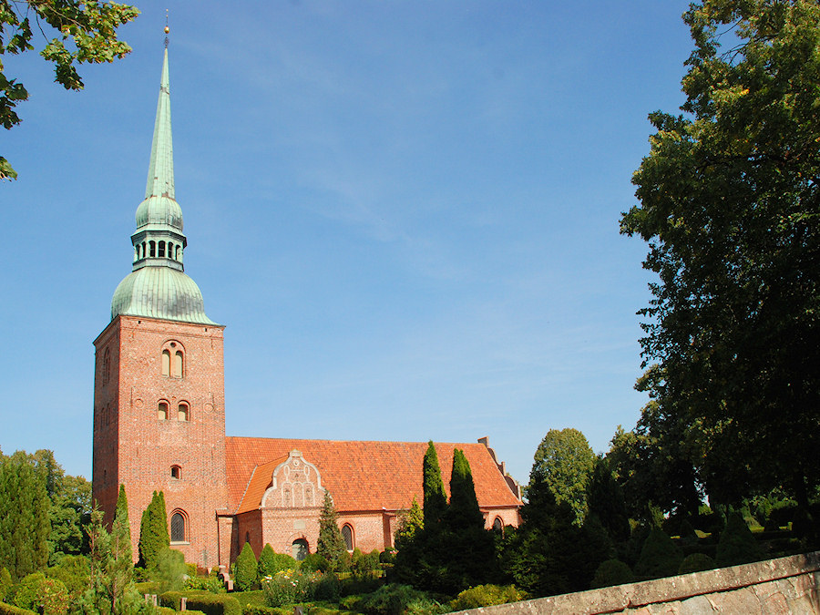 Radsted Kirke, All  copyright Jens Kinkel