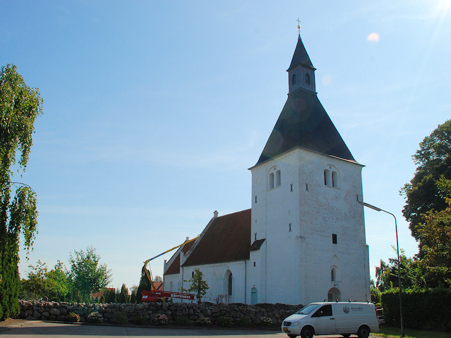 Slemminge Kirke, All  copyright Jens Kinkel