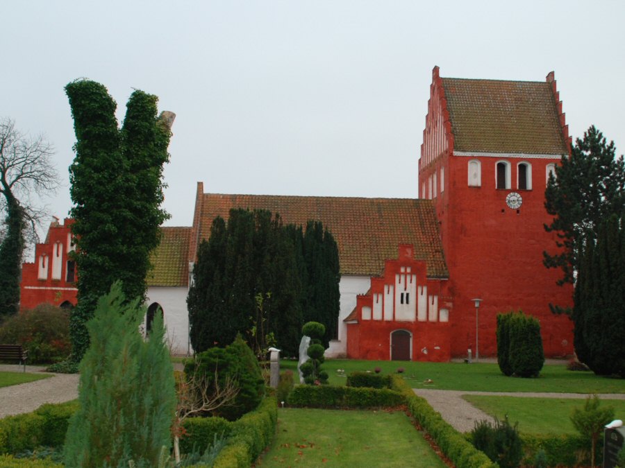 Hrby Kirke, Holbk Provsti. All  copyright Jens Kinkel