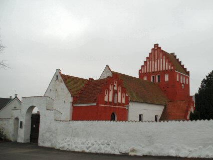 Hrby Kirke, Holbk Provsti. All  copyright Jens Kinkel