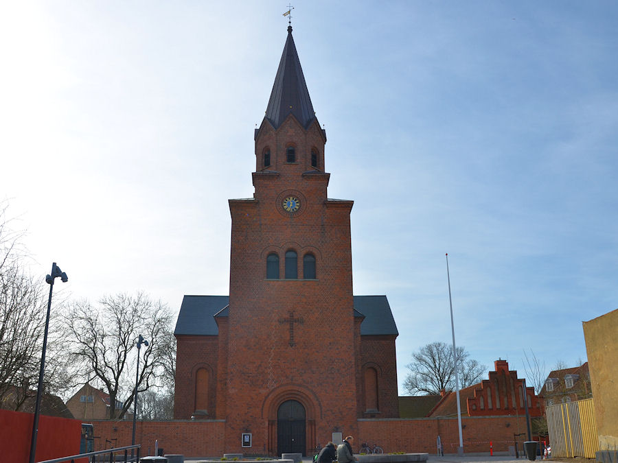 Sankt Nikolai Kirke, Holbk Provsti. All  copyright Jens Kinkel