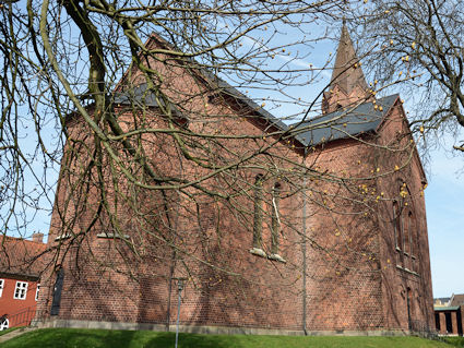 Sankt Nikolai Kirke, Holbk Provsti. All  copyright Jens Kinkel