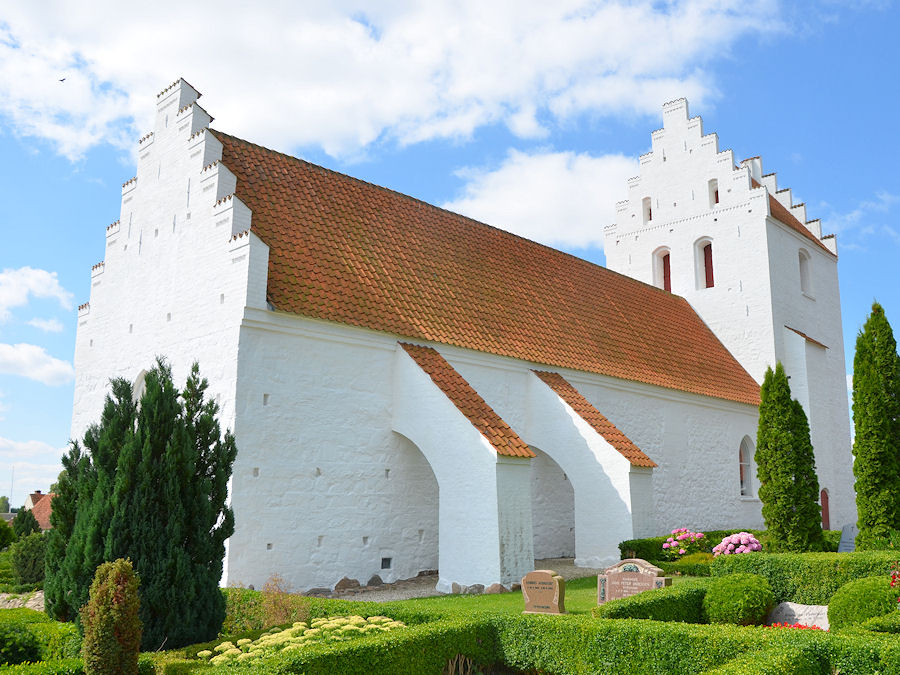 Skamstrup Kirke. Holbk Provsti. All  copyright Jens Kinkel