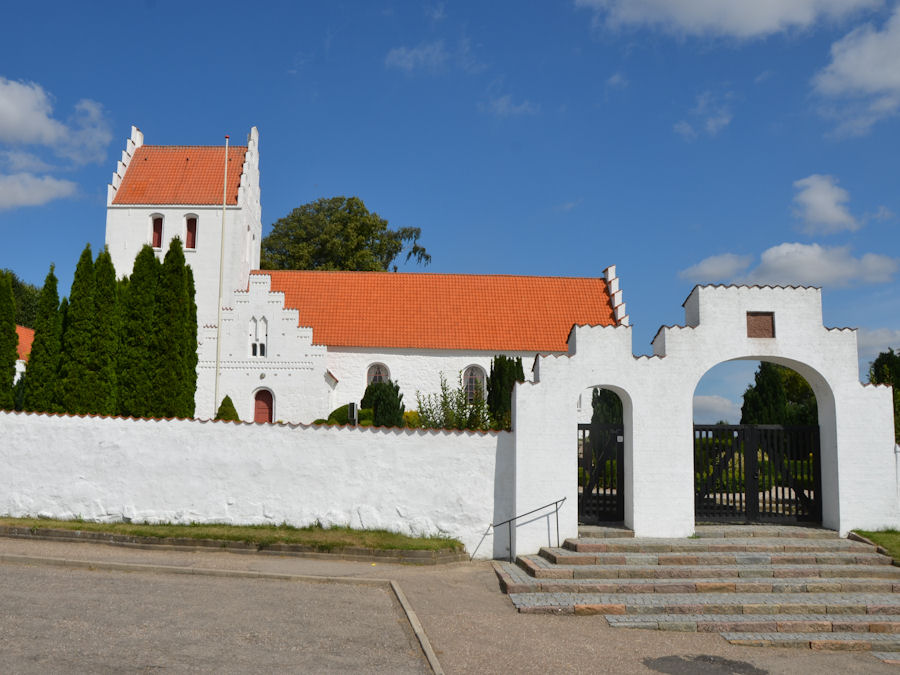 Skamstrup Kirke. Holbk Provsti. All  copyright Jens Kinkel