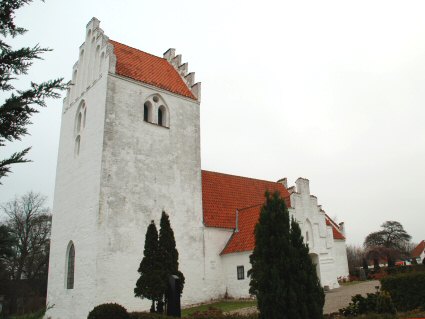 Tuse Kirke, Holbk Provsti