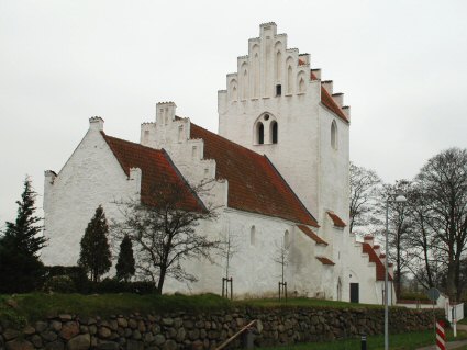 Tuse Kirke, Holbk Provsti