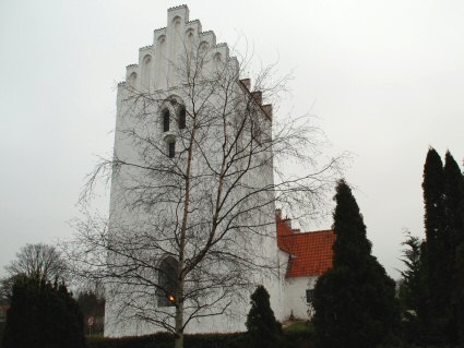 Tuse Kirke, Holbk Provsti