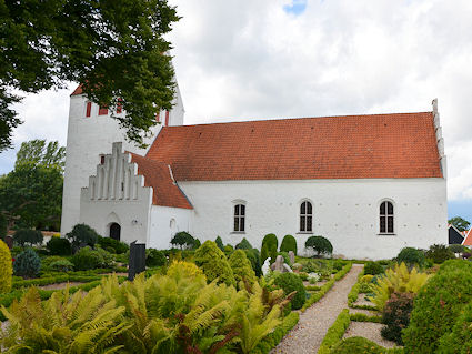 Undlse Kirke, Holbk Provsti. All  copyright Jens Kinkel