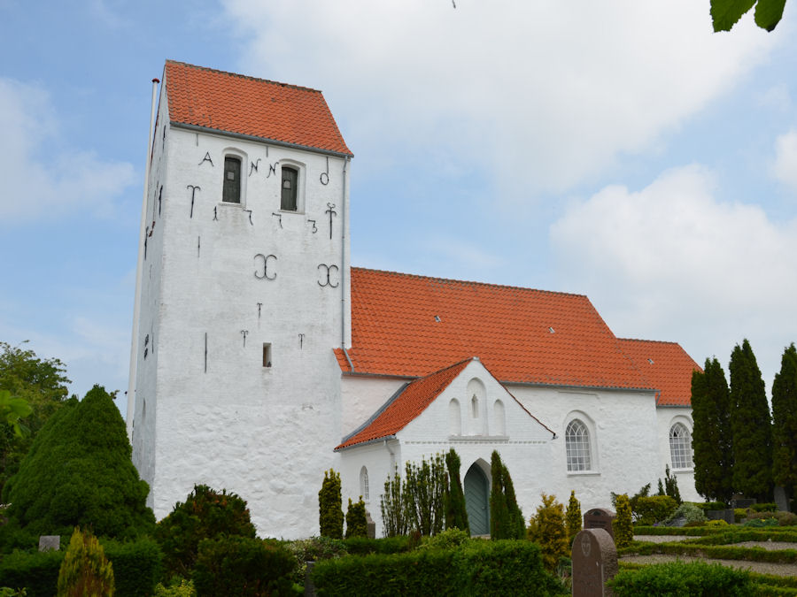 Hallenslev Kirke, Kalundborg Provsti.  All  copyright Jens Kinkel