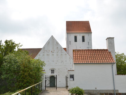 Hallenslev Kirke, Kalundborg Provsti.  All  copyright Jens Kinkel