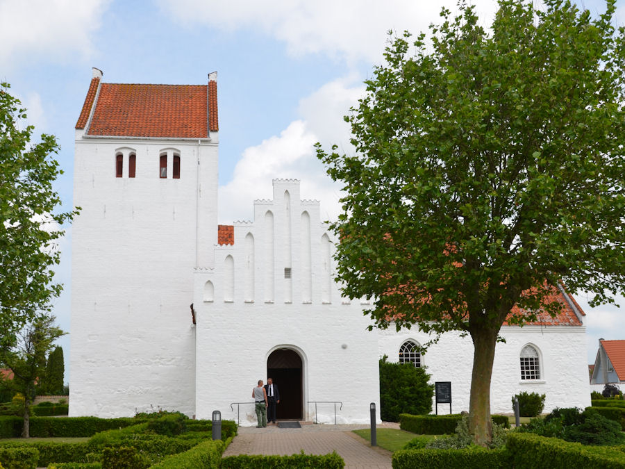 rslev Kirke, Kalundborg Provsti. All  copyright Jens Kinkel