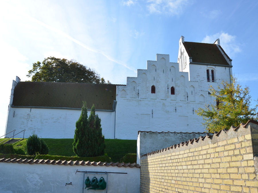 Store Fuglede Kirke, Kalundborg Provsti. All  copyright Jens Kinkel