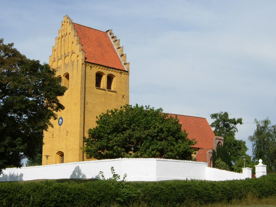 Holtug Kirke